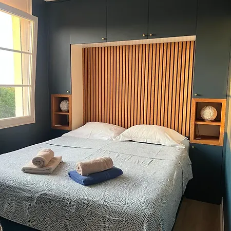 Le Carlton Front De Apartman