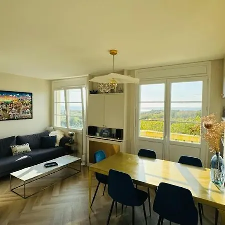 Le Carlton Front De Apartman *