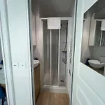 Le Carlton Front De Apartman