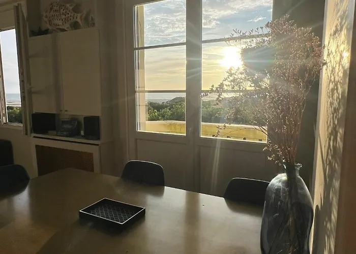 Le Carlton Front De * Le Touquet